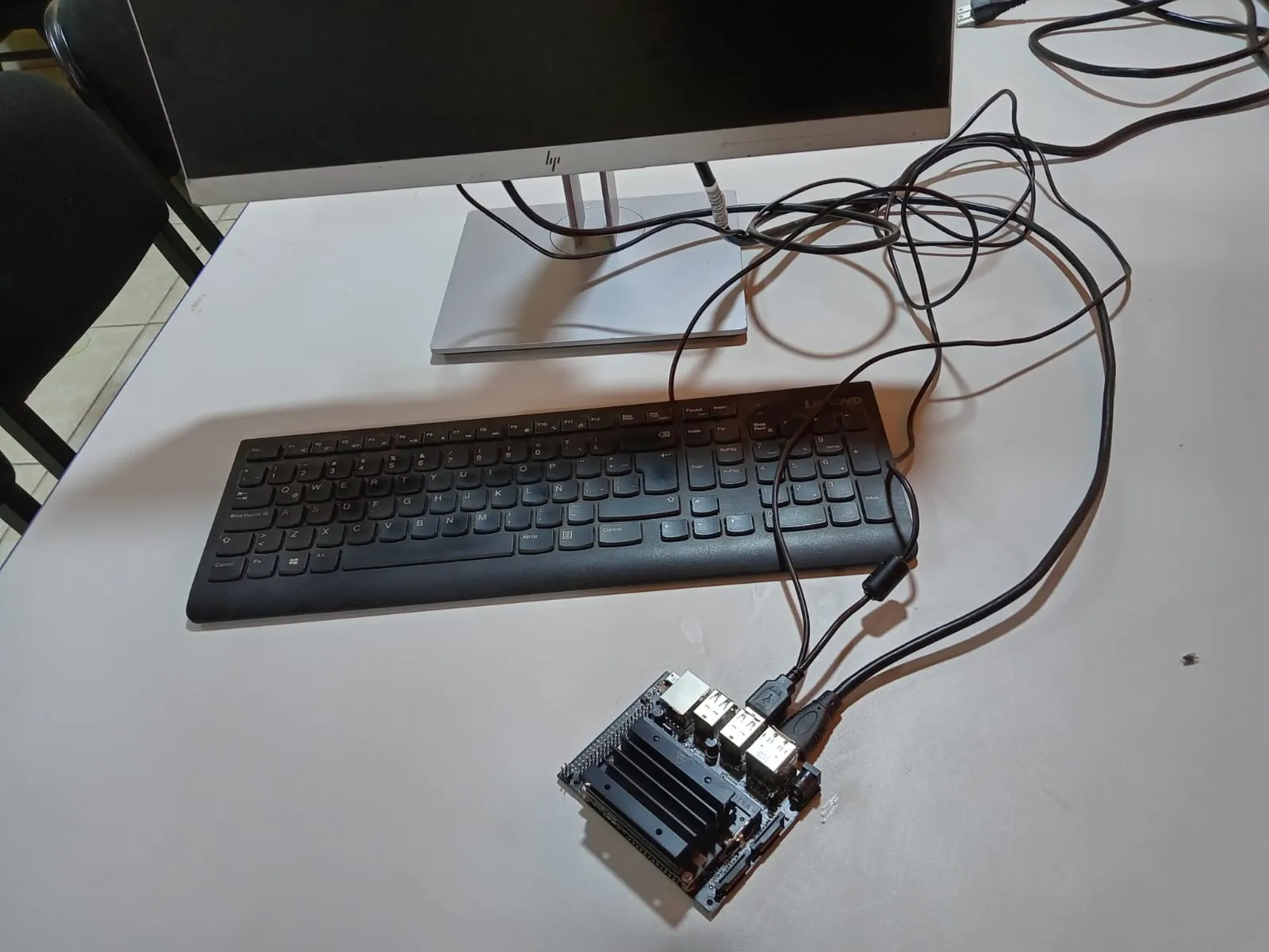 Conectando teclado y mouse